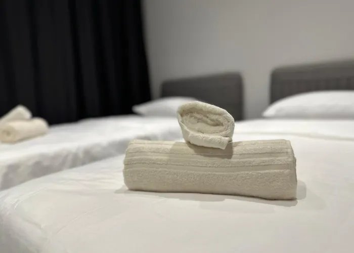 Real Homes Lara Self Check-in 4* Antalya