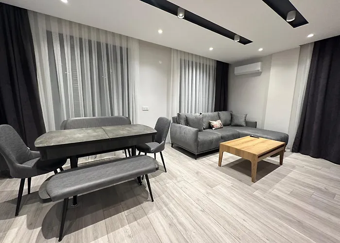 Aparthotel Real Homes Lara Self Check-in 4*