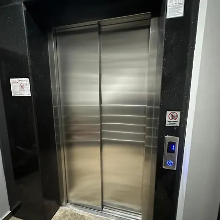 Lägenhetshotell Real Homes Lara 4*