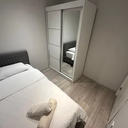 شقة فندقية Real Homes Lara 4*