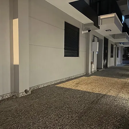 Lägenhetshotell Real Homes Lara