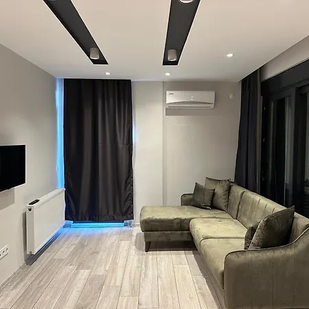 Lägenhetshotell Real Homes Lara 4*