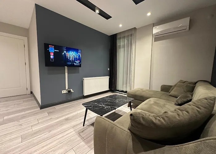 Real Homes Lara Self Check-in 4* אנטליה