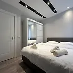 Apartmanhotel Real Homes Lara Self Check-in 4*