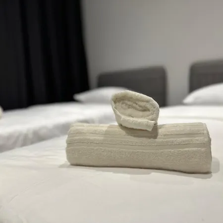Real Homes Lara Self Check-in 4* Antalya