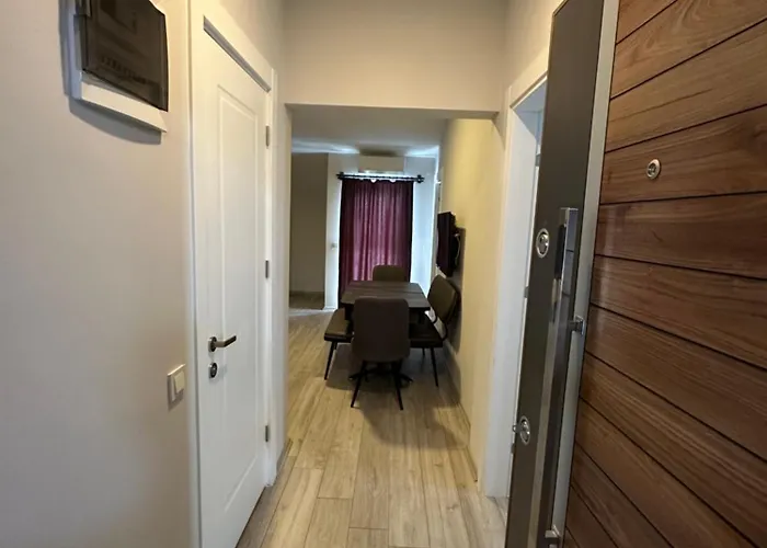 Ξενοδοχείο με διαμερίσματα Real Homes Lara Self Check-in